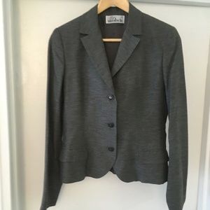 Gray fitted jacket size 4 to 6